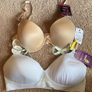 2 New 34D tan Maidenform T-shirt bra and Hanes M